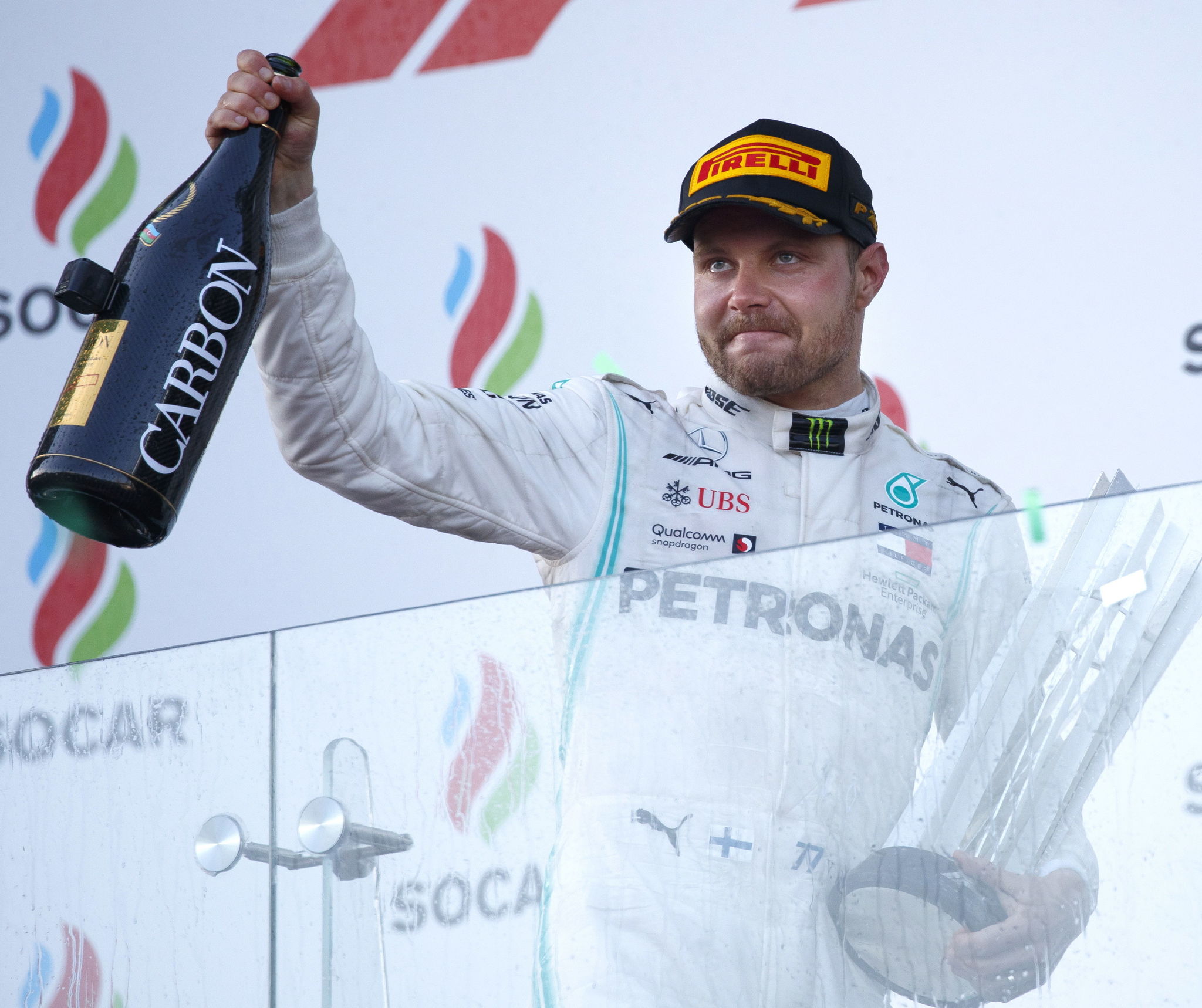 Valtteri Bottas celebrando su triunfo en Bak