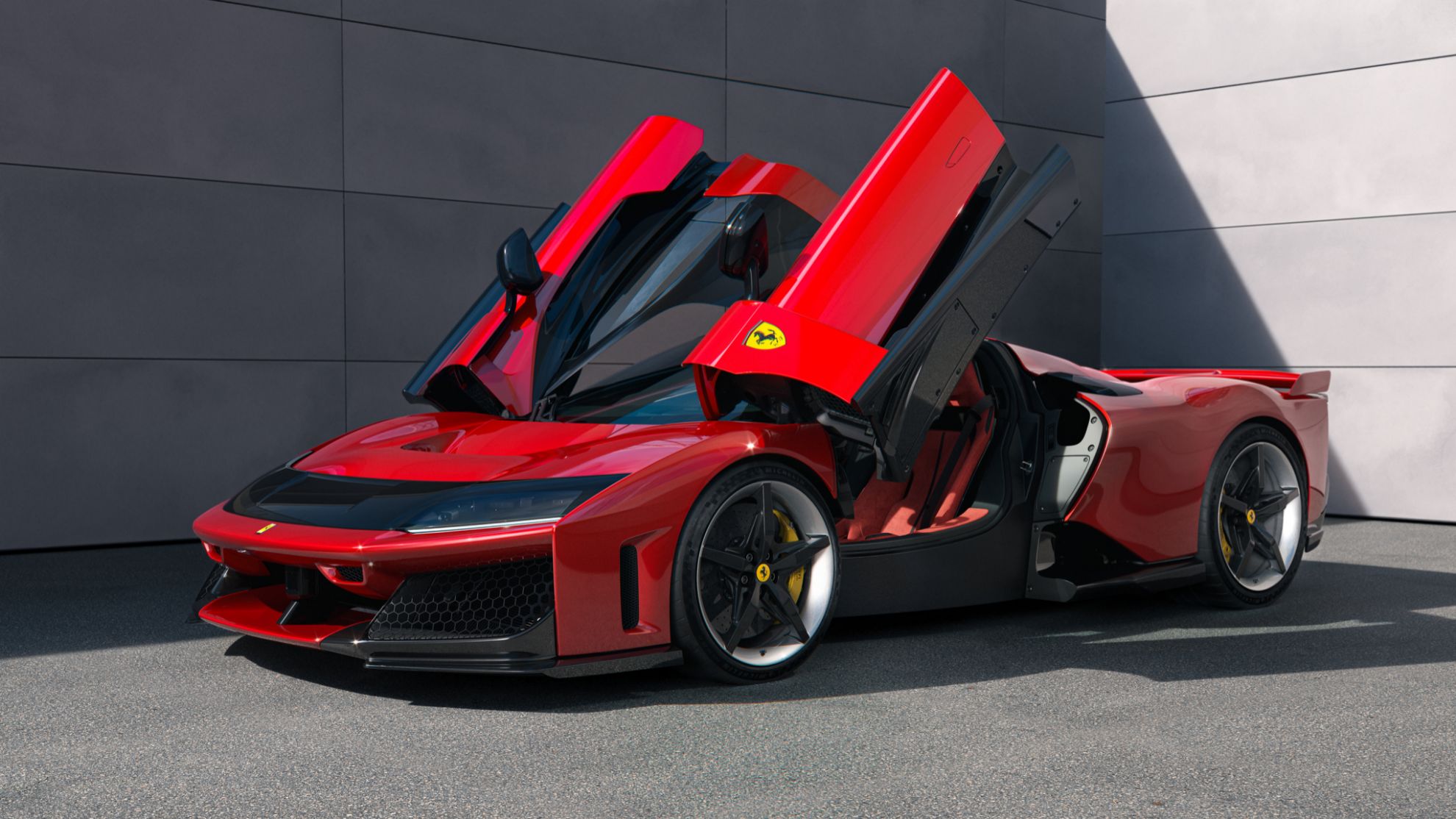 El exclusivo Ferrari F80 puede ser la próxima adquisición de Carlos Sainz.