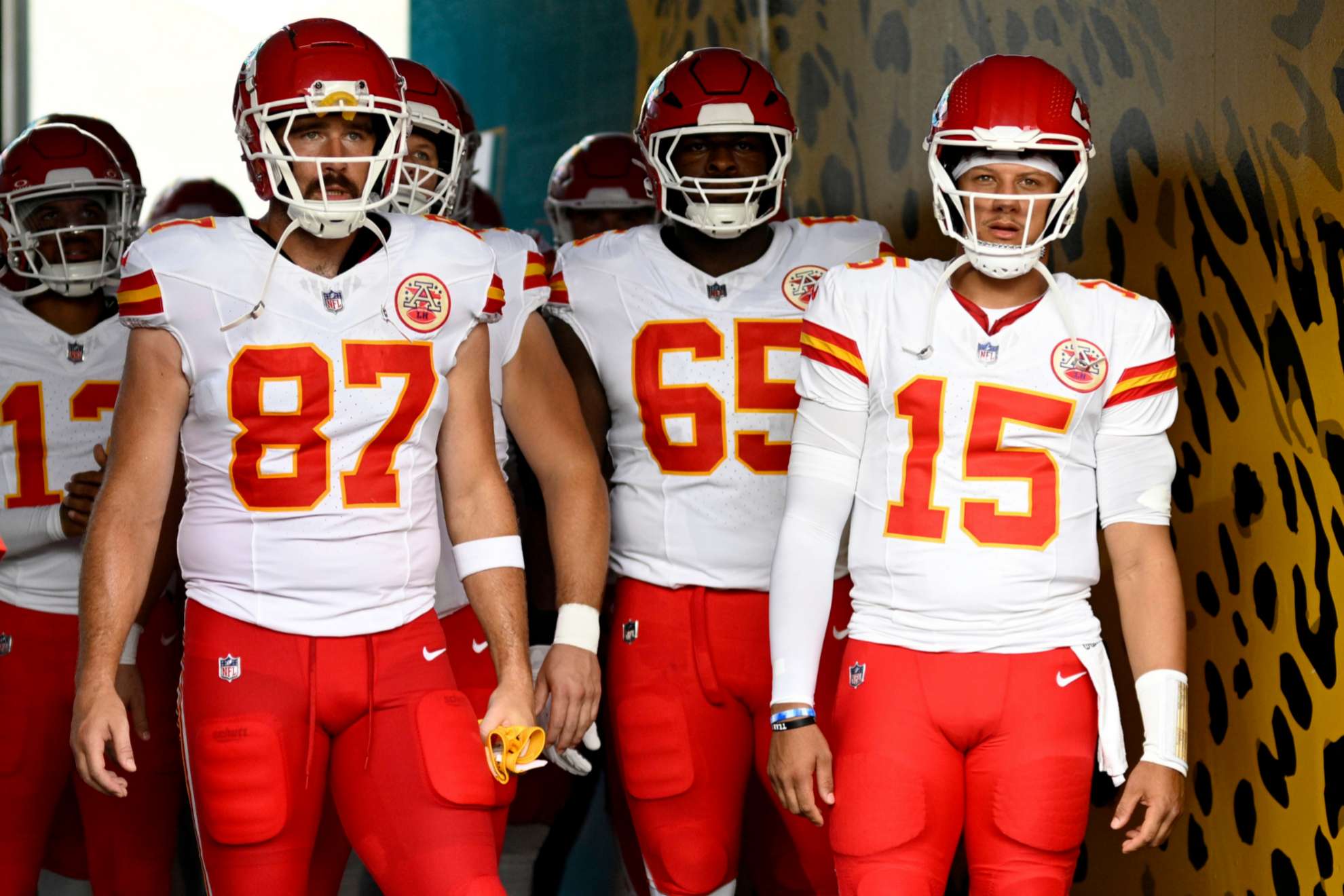 Patrick Mahomes and Travis Kelce are under more pressure than ever as Chiefs'  Super Bowl pursuit ramps up | Marca