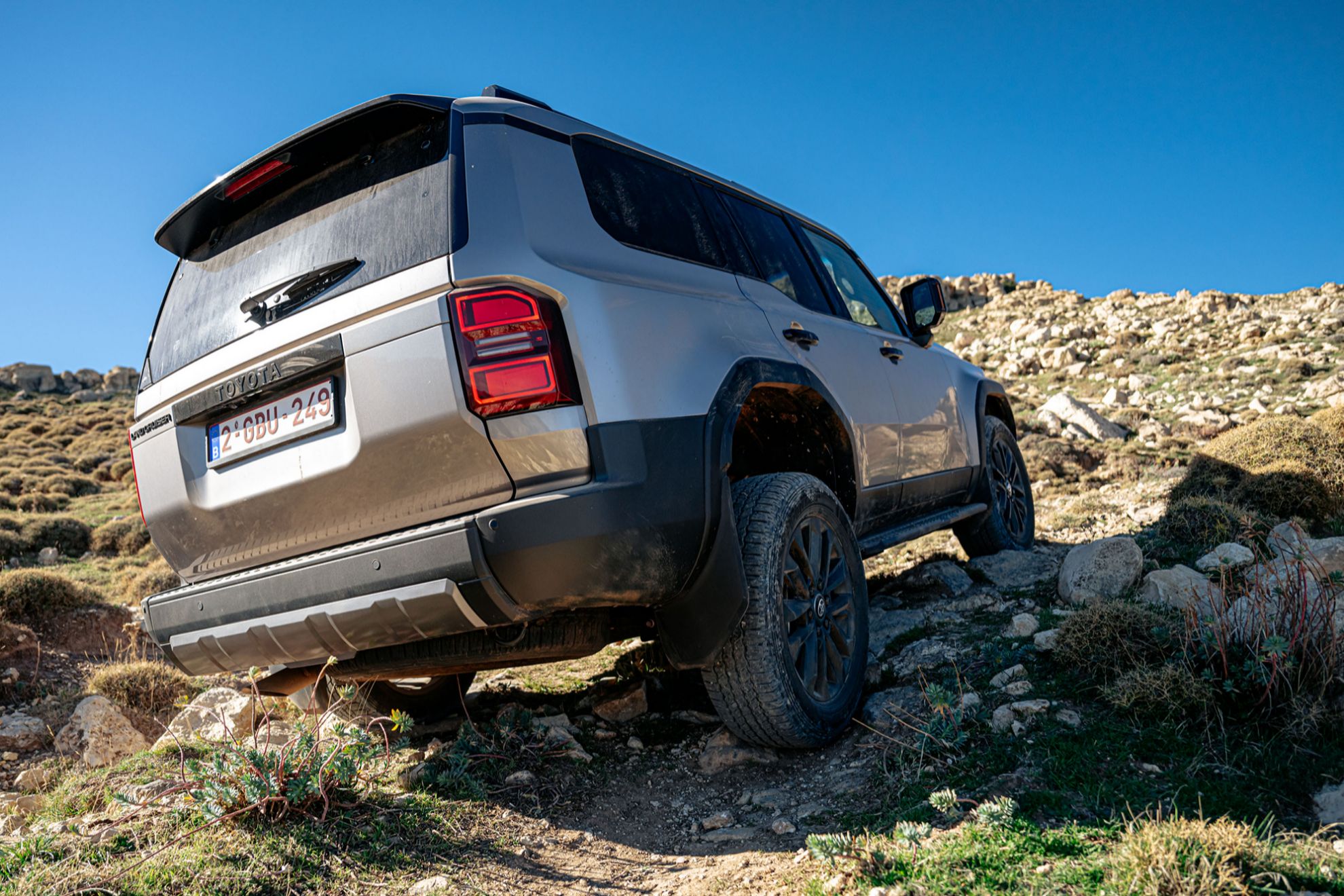 El Land Cruiser sigue siendo un todoterreno omnipotente.