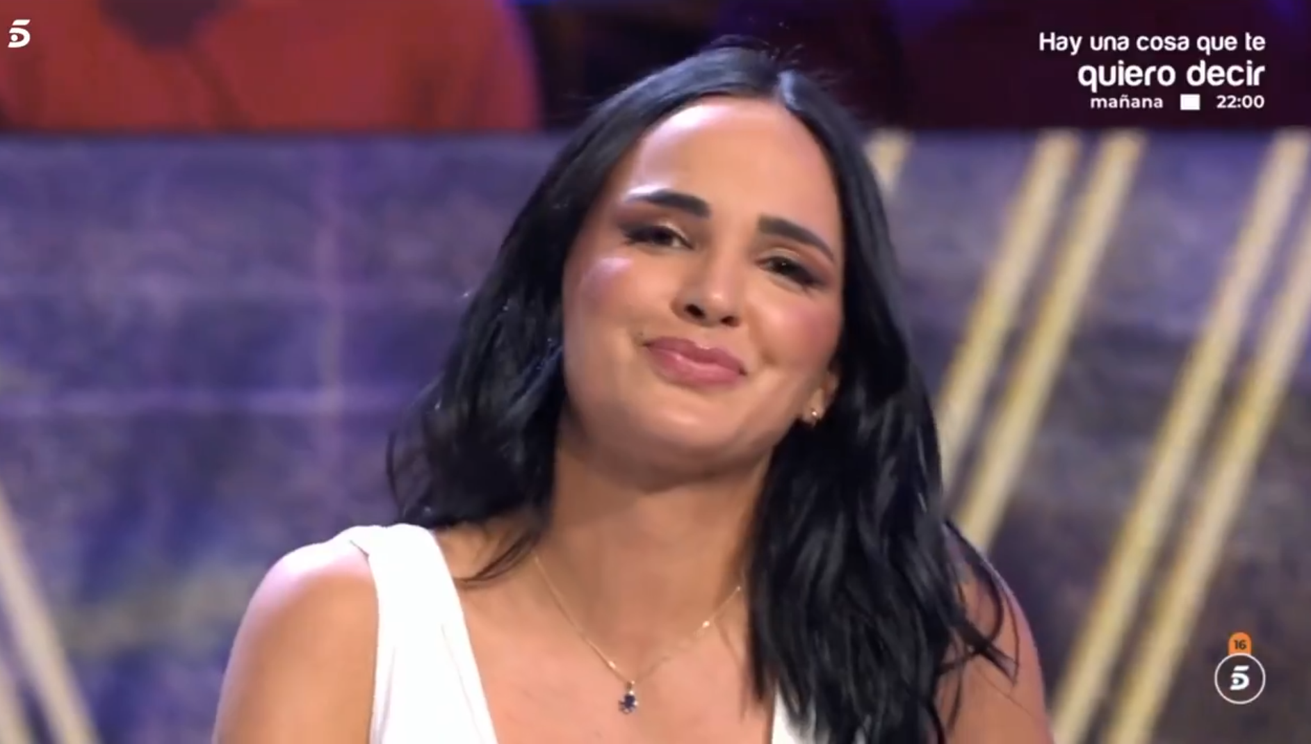 Claudia Bavel cuenta en 'De viernes' la confesi
