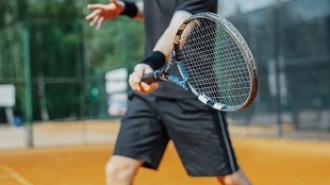 Conoce los beneficios del tenis para la salud, y tambin sus riesgos