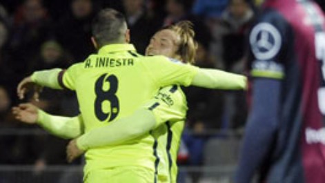 Gol de Iniesta (0-2) en el Huesca-Barcelona