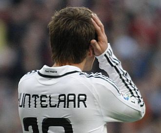 Huntelaar se echa las manos a la cabeza en el partido ante el Villarreal