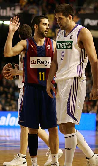 Felipe Reyes y Juan Carlos Navarro en un Bar�a-Madrid
