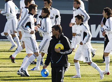 Juande Ramos, durante un reciente entrenamiento del Real Madrid en el estadio Alfredo Di Stfano
