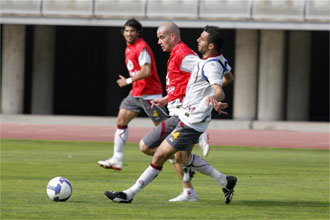 Miguel Garca, en el centro, en la sesin de entrenamiento del estadio de Gran Canaria.
