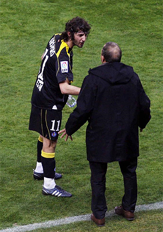 Vctor Muoz explic a Granero que Casquero deba tirar el penalti.