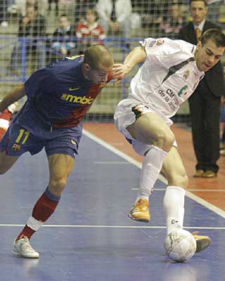 Un lance del encuentro entre Futsal Cartagena y Barcelona