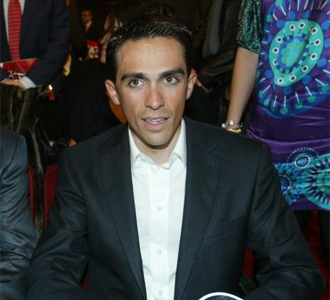 Alberto Contador en un acto.