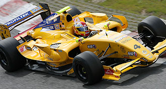 Marco Barba pilota el monoplaza del equipo Draco Racing en el circuito de Jerez de la Frontera.