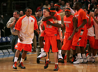 Los jugadores de Syracuse celebrando su histrico triunfo