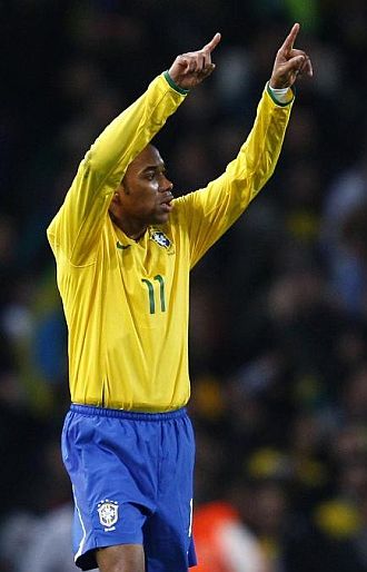 Robinho pidió a Pelé una rectificación