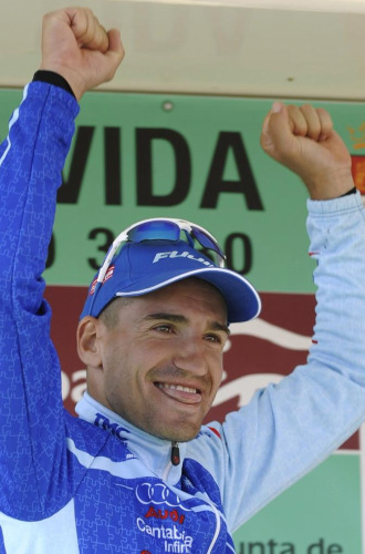 Juanjo Cobo celebr su victoria en la cuarta etapa.
