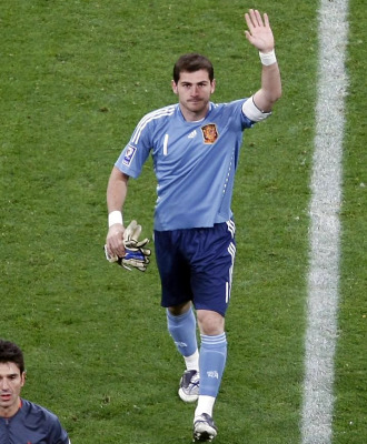 Iker Casillas tras jugar contra Turquía.