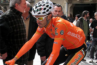 Samuel Snchez, instantes previos a la disputa de la primera etapa de la Vuelta al Pas Vasco