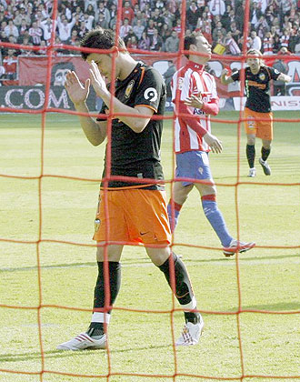 Villa, tras marcar de penalti ante su ex equipo.
