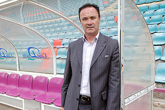 Juan Ignacio Martnez, entrenador del Albacete, volver al banquillo del Helmntico, en el que posa para esta foto