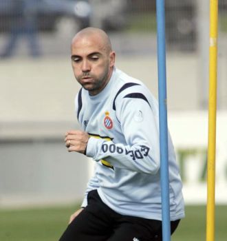 Ivn de la Pea se entrena con el Espanyol.