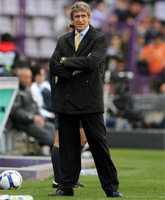 El entrenador del Villarreal espera que su equipo gane al Sevilla.