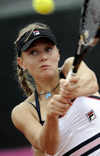 Anna Chakvetadze durante un partido de Fed Cup.
