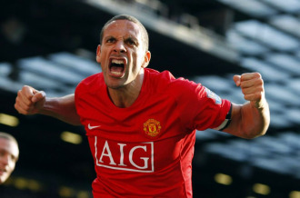 Rio Ferdinand celebra un gol con el Manchester United