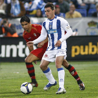 Adrin Colunga en el partido ante el Sevilla.