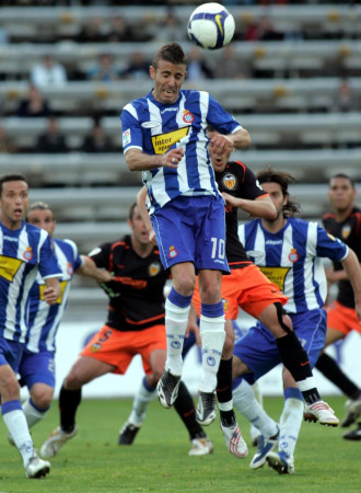 Luis Garca en un lance del partido entre en Espanyol y el Valencia.
