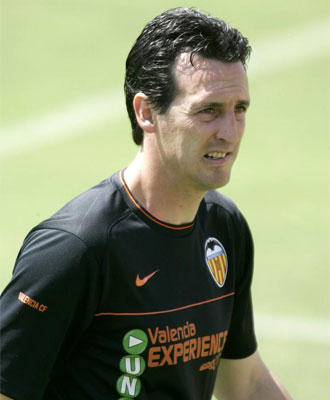 Unay Emery en un entrenamiento del Valencia.