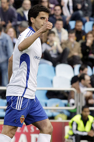 Jorge López celebra un gol con el Zaragoza