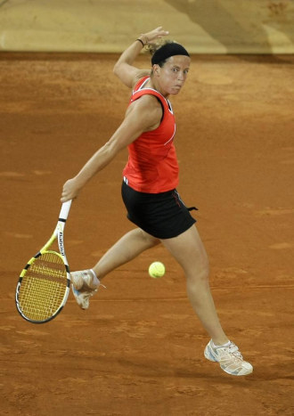 Lourdes Domnguez durante un partido en Roland Garros 2009.