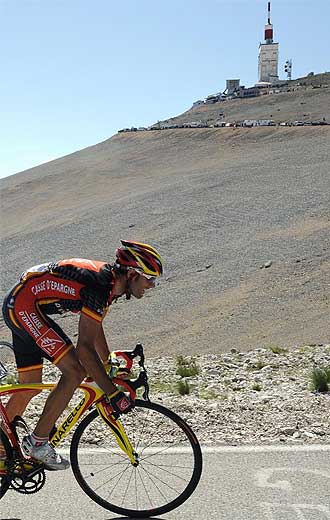 Valverde durante el ascenso al Mont-Ventoux.