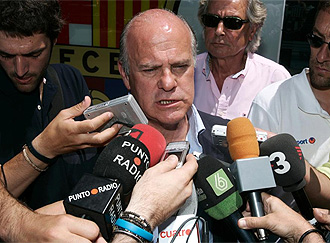 Gins Carvajal atiende a la prensa a la salida de las negociaciones