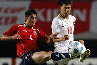 Rodrigo Millar juega con Chile ante Bélgica