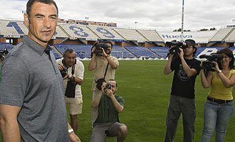Javi Lpez, nuevo tcnico del Recre, afrontar el Colombino ante Betis y Zaragoza