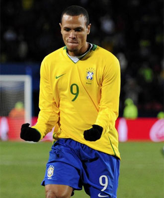 Luis Fabiano con Brasil.