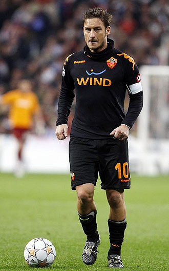 Totti durante el partido que disput la Roma ante el Real Madrid el ao pasado