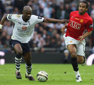 Didier Zokora, en un partido entre el Manchester United y el Tottenham la pasada temporada