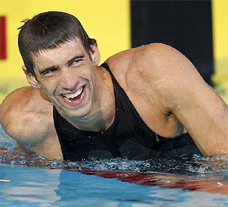 Michael Phelps tras batir el rcord del mundo.