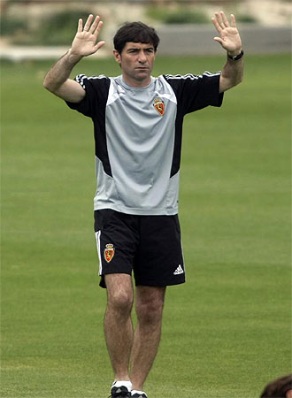 Marcelino dirige un entrenamiento del Zaragoza.