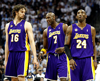 Pau Gaso, Lamar Odom y Kobe Bryant con los Lakers