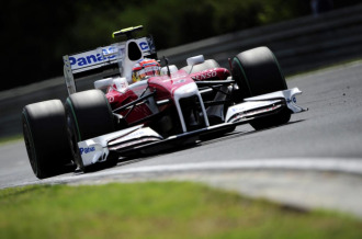 El alemn Timo Glock pilota su Toyota en el GP de Hungra.