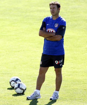 Abel Resino durante un entrenamiento del Atltico de Madrid.