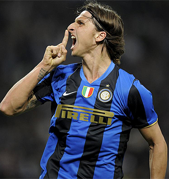 Ibrahimovic manda callar a su pblico con el Inter.