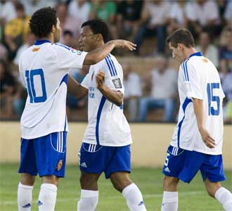 Los jugadores del Zaragoza celebrando un gol