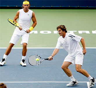 Rafael Nadal y Francisco Roig durante un partido.