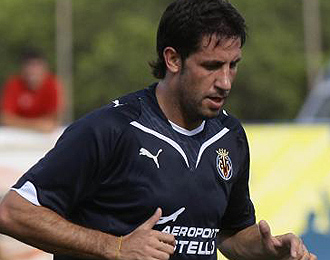 Capdevila durante un entrenamiento con el Villarreal