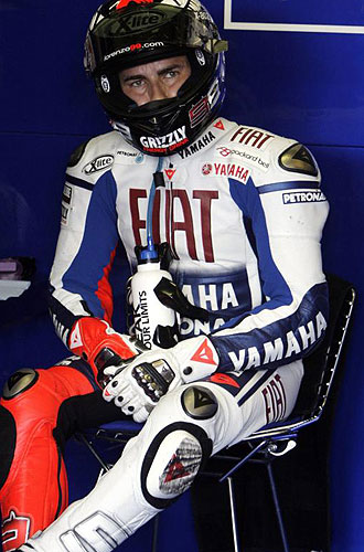 Lorenzo, en el box de Yamaha