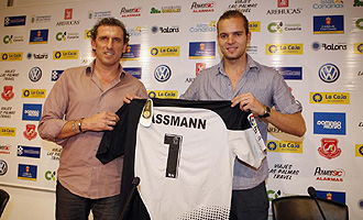 Assmann se present como nuevo portero de Las Palmas