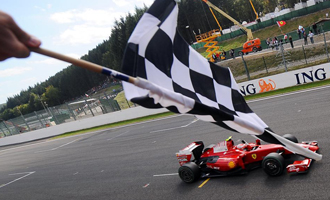 Kimi Raikkonen tras ganar el Gran Premio de Bgica